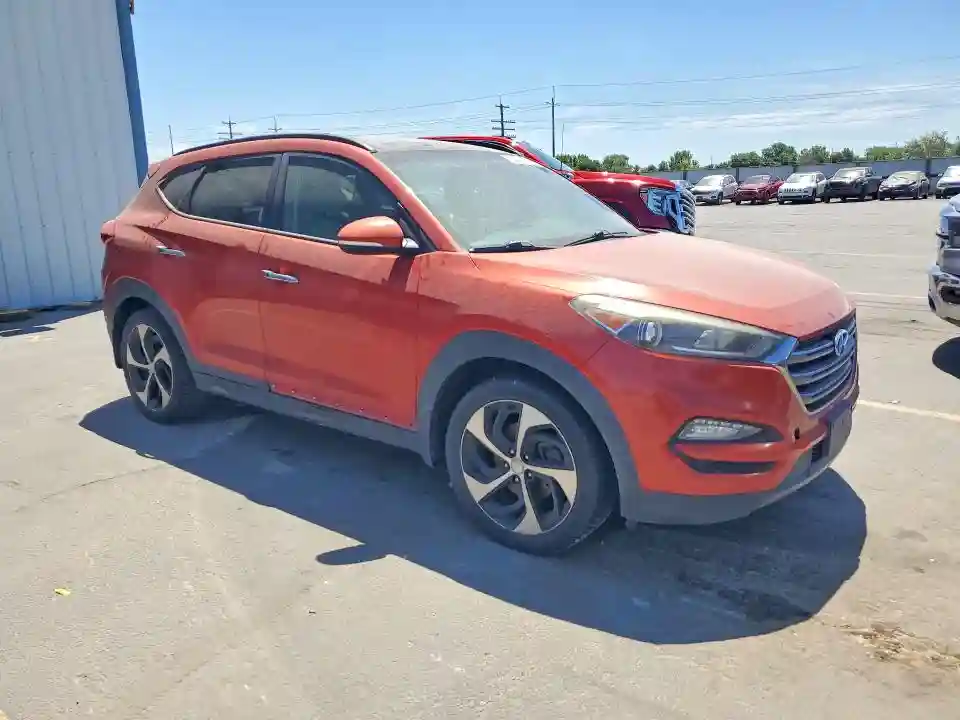 KM8J3CA27GU108708 2016 HYUNDAI TUCSON-3
