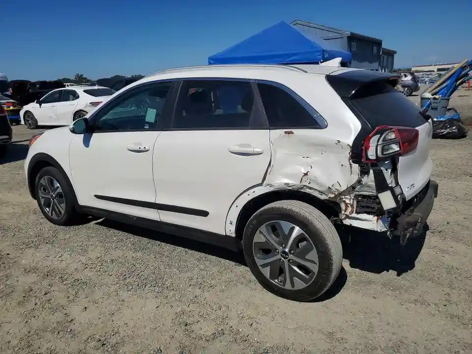KNDCE3LG6N5147622 2022 KIA NIRO-1