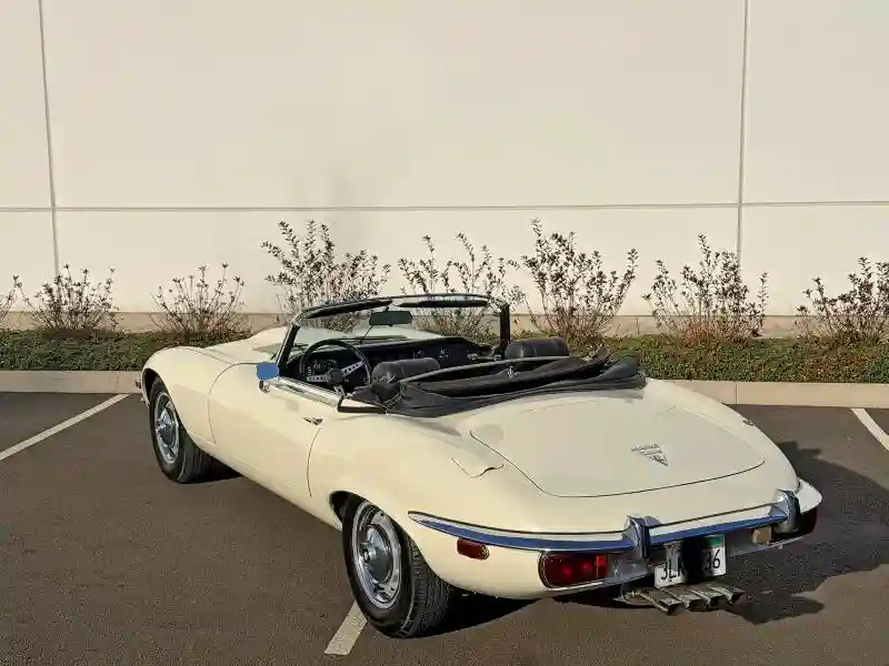 1S71298BW 1971 JAGUAR ETYPE-2
