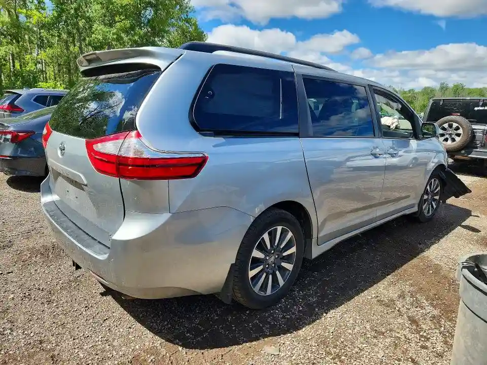 5TDJZ3DC5KS211873 2019 TOYOTA SIENNA-2