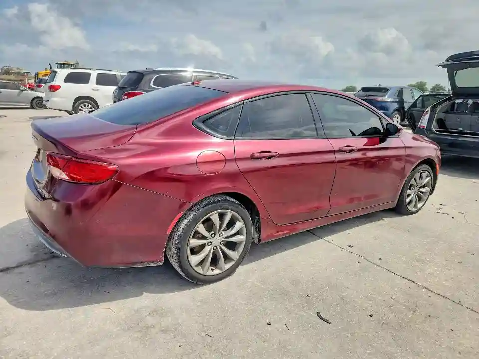 1C3CCCBB2FN585393 2015 CHRYSLER 200-2