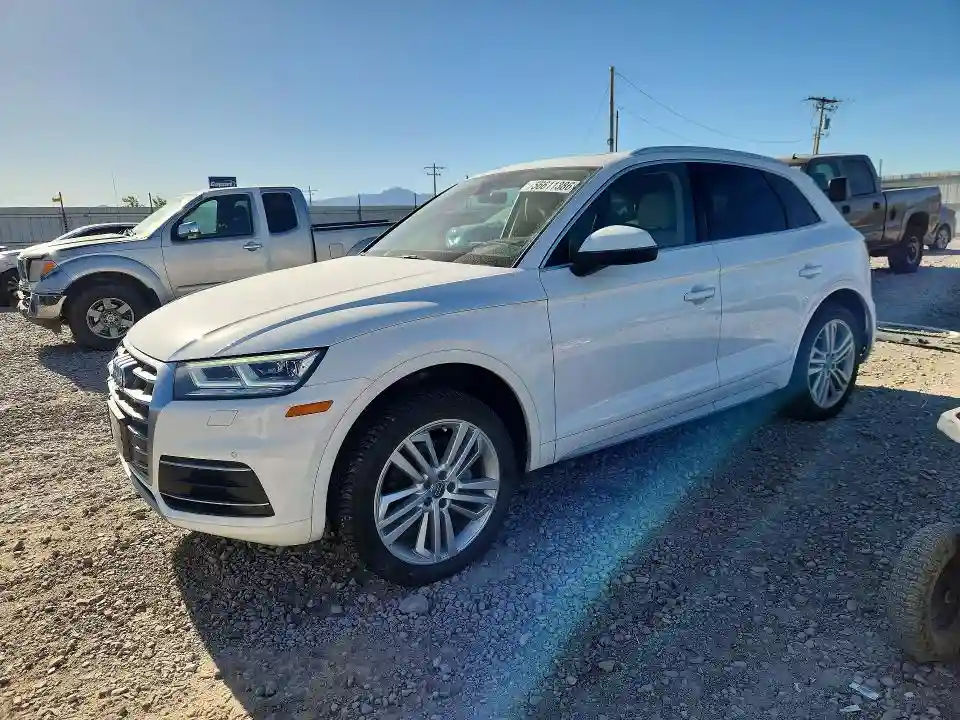 WA1CNAFY7J2098834 2018 AUDI Q5-0