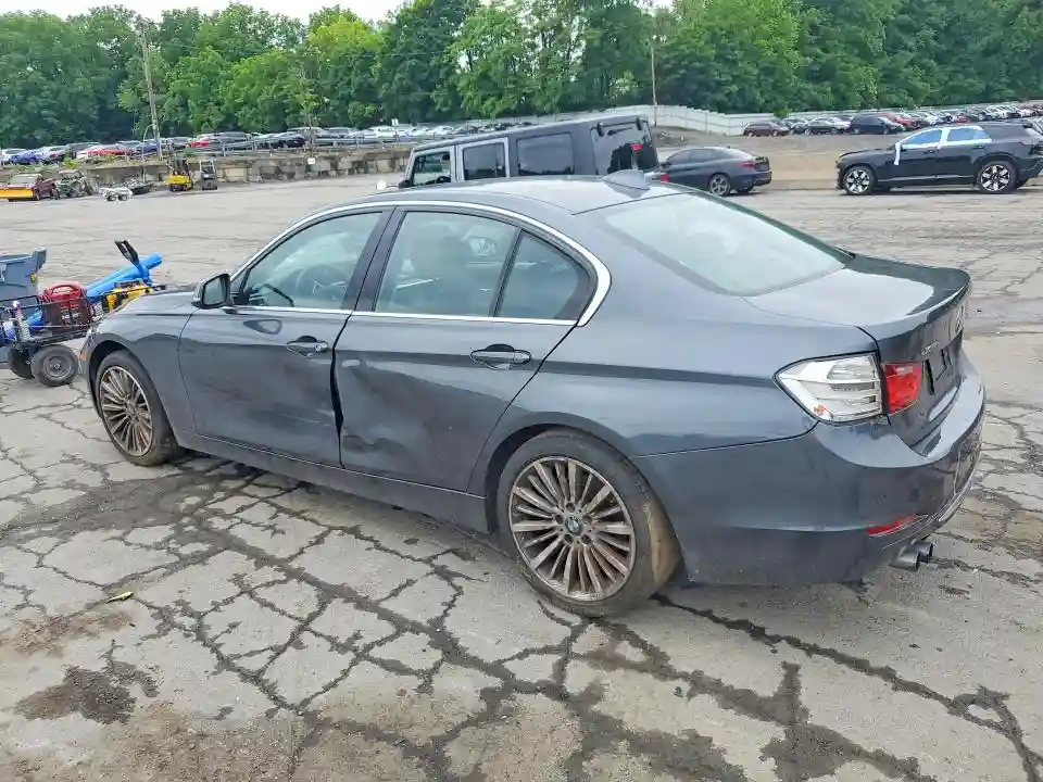 WBA3B5C59DF138941 2013 BMW 3 SERIES-1