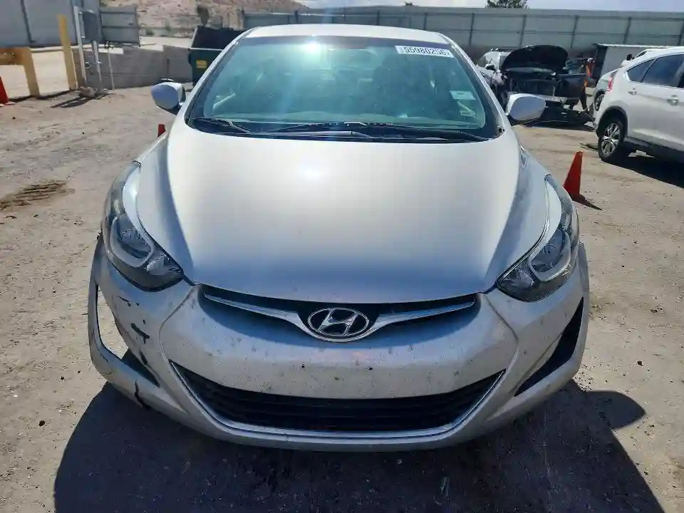 5NPDH4AE8FH594229 2015 HYUNDAI ELANTRA-4