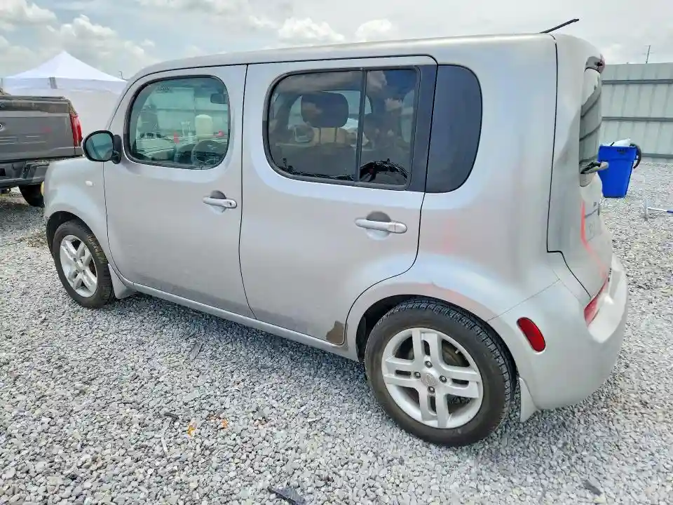 JN8AZ2KR9AT169827 2010 NISSAN CUBE-1