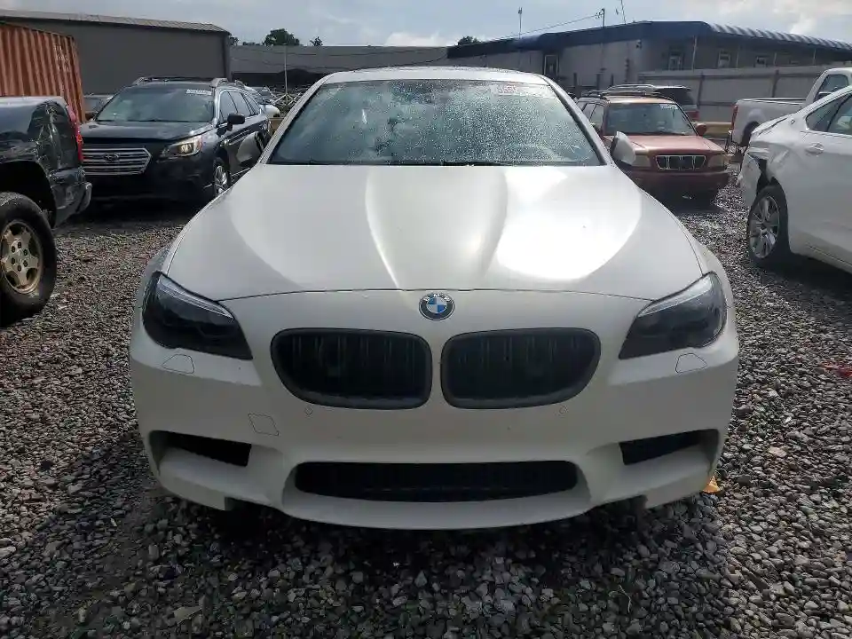 WBSFV9C52DC774089 2013 BMW M5-4