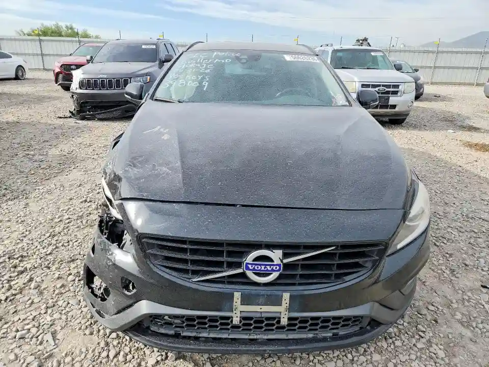 YV140MSLXJ2398009 2018 VOLVO V60-4