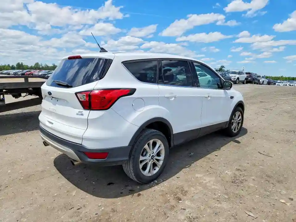 1FMCU9GD0KUB64368 2019 FORD ESCAPE-2
