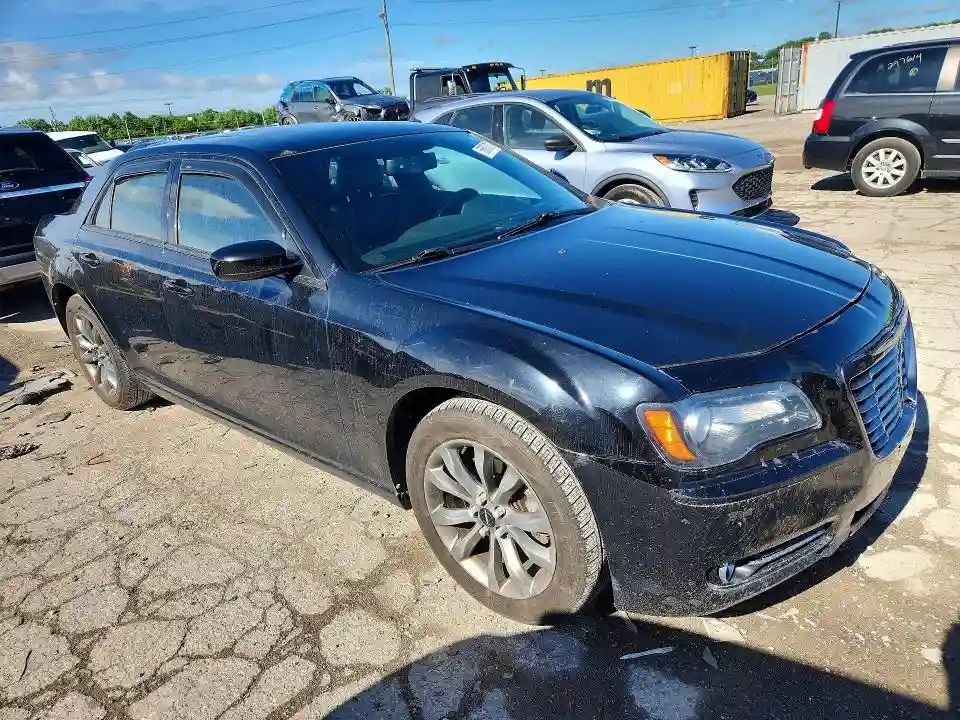 2C3CCAGG4EH352776 2014 CHRYSLER 300-3