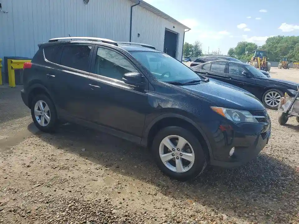 2T3WFREV2DW011147 2013 TOYOTA RAV4-3