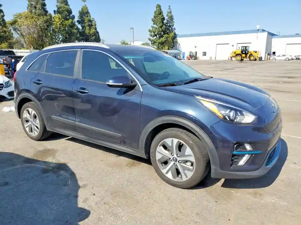 KNDCC3LG7M5103987 2021 KIA NIRO-3