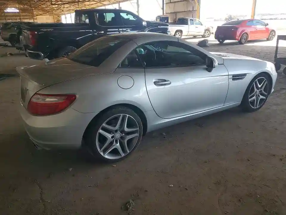 WDDPK3JA9GF122502 2016 MERCEDES-BENZ SLK-CLASS-2