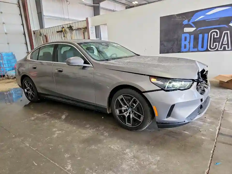WBA43FJ09TCV65373 2026 BMW 5 SERIES-3