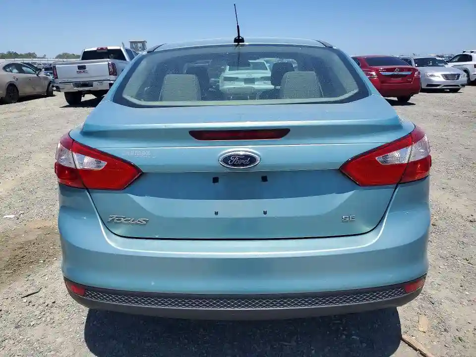 1FAHP3F23CL178258 2012 FORD FOCUS-5
