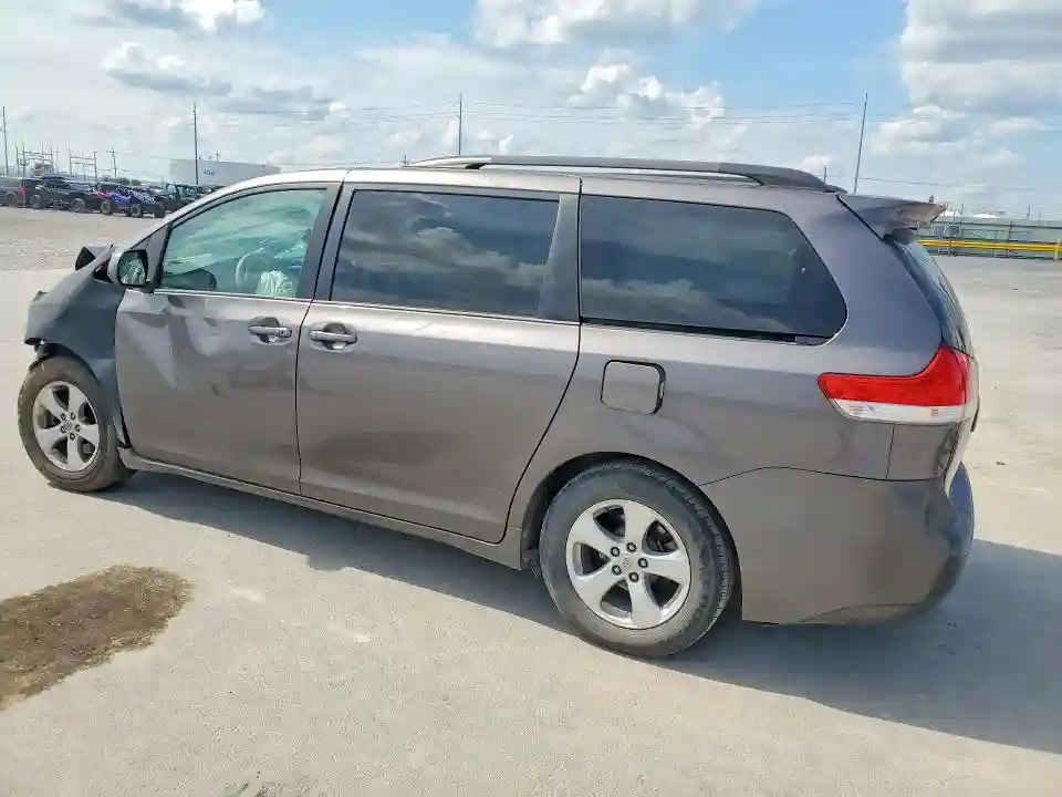 5TDKK3DC5ES453107 2014 TOYOTA SIENNA-1