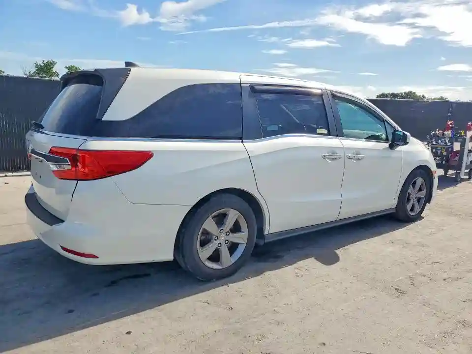 5FNRL6H77JB055308 2018 HONDA ODYSSEY-2