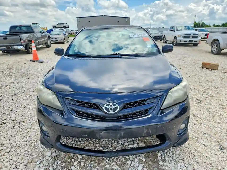 5YFBU4EE9CP036076 2012 TOYOTA COROLLA-4