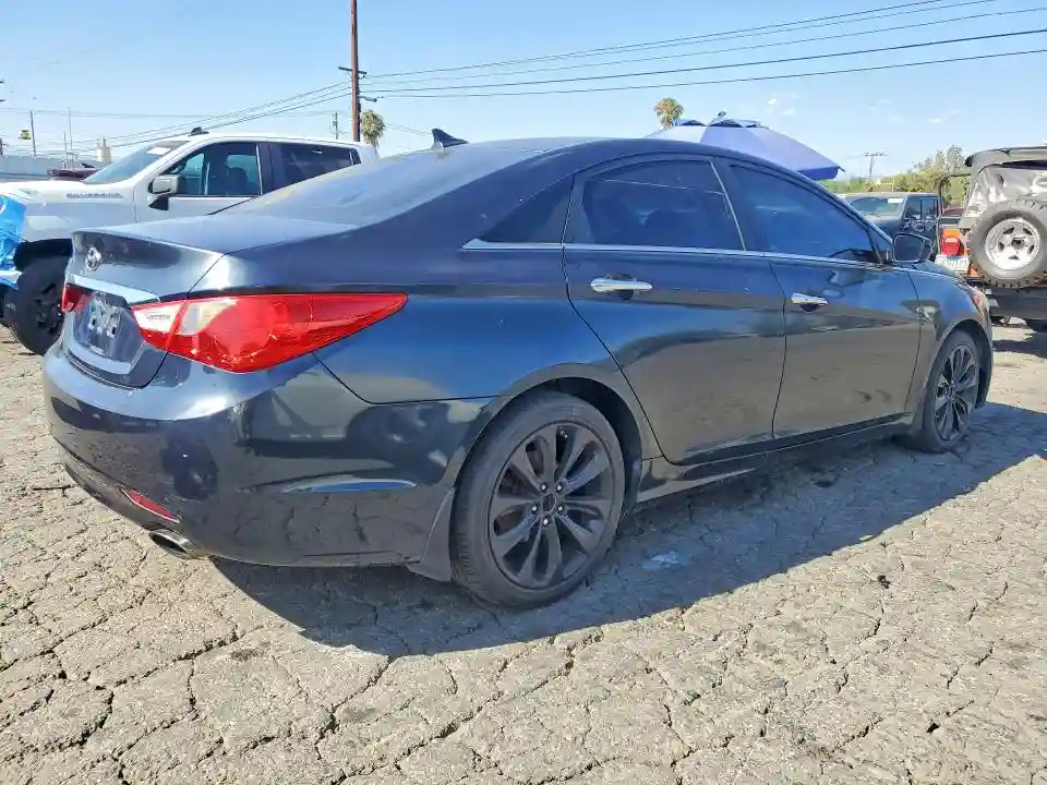 5NPEC4AC4BH254152 2011 HYUNDAI SONATA-2