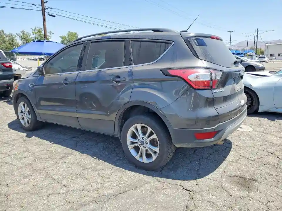 1FMCU9GD8JUC13427 2018 FORD ESCAPE-1