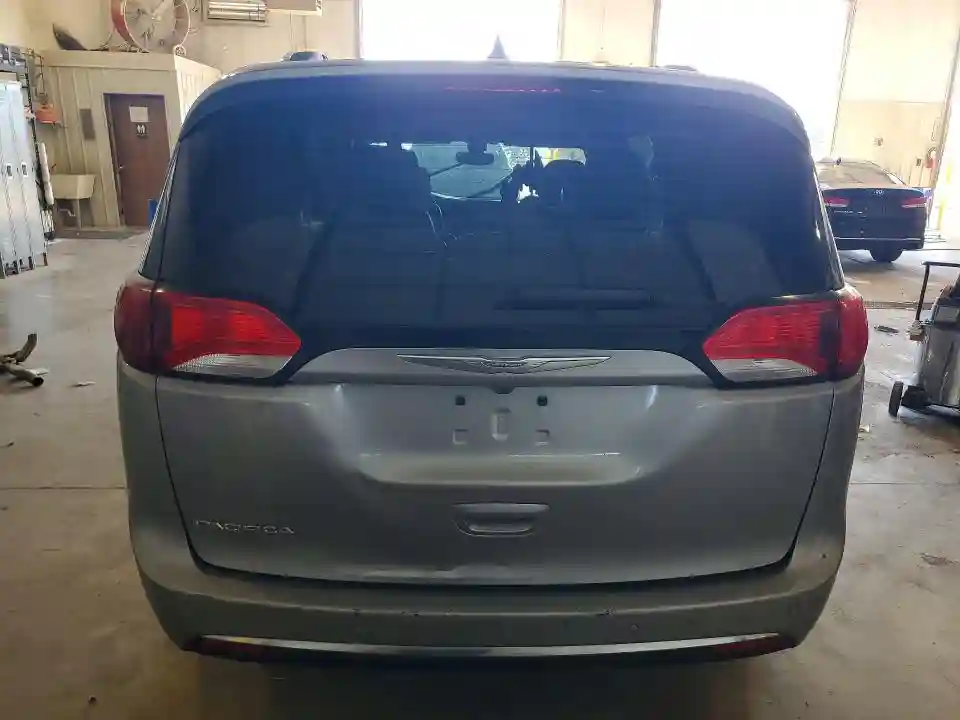 2C4RC1BG0JR119060 2018 CHRYSLER PACIFICA-5