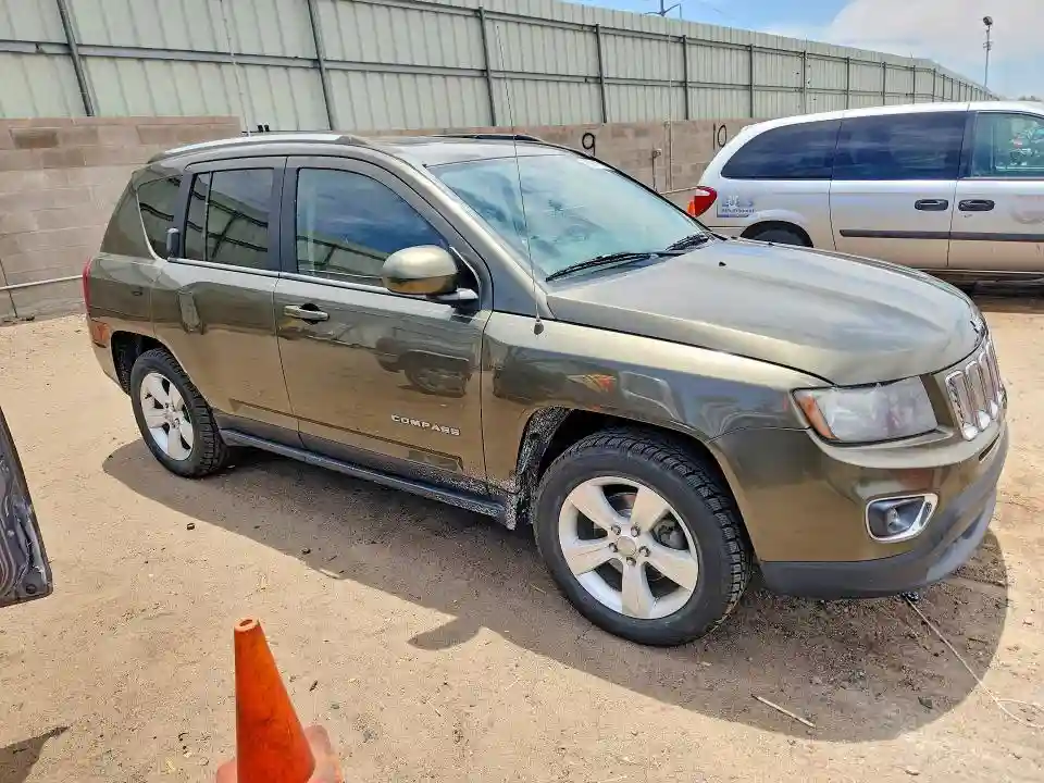 1C4NJCEA1FD191547 2015 JEEP COMPASS-3