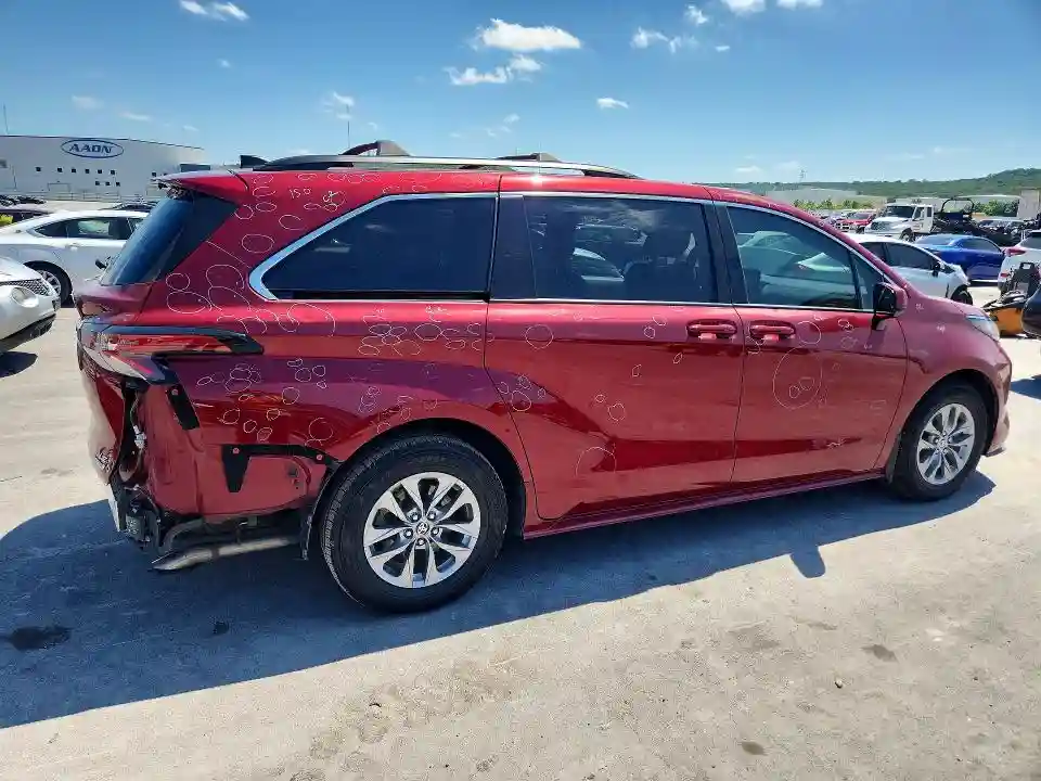 5TDKRKEC6NS121584 2022 TOYOTA SIENNA-2