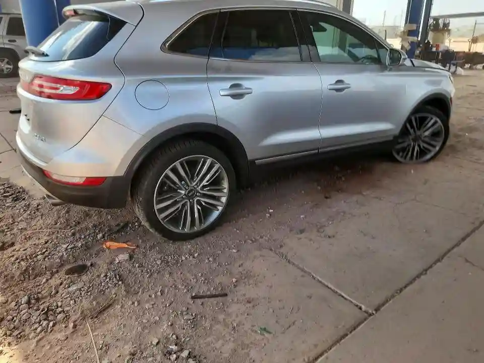 5LMTJ3DH0GUJ15074 2016 LINCOLN MKC-2