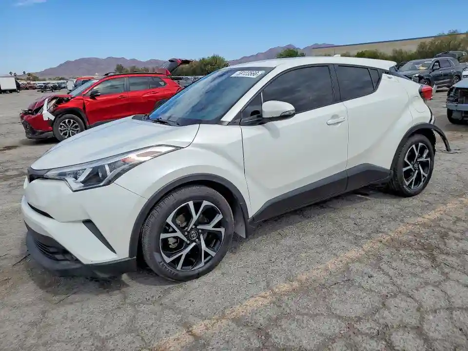 NMTKHMBX5JR029428 2018 TOYOTA C-HR-0