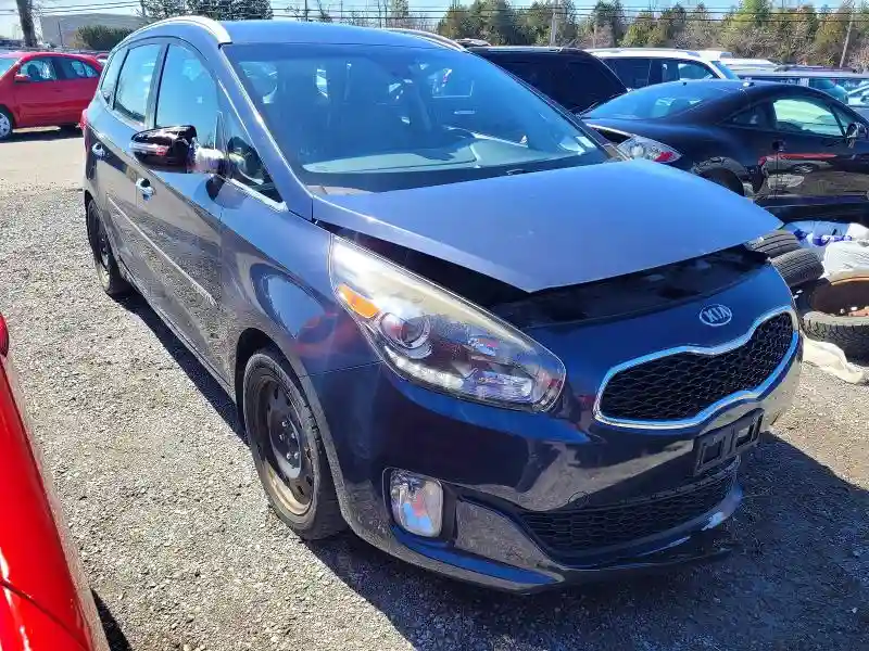 KNAHU8A37E7035306 2014 KIA RONDO-0
