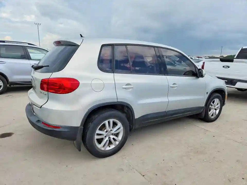 WVGAV7AX4DW555963 2013 VOLKSWAGEN TIGUAN-2