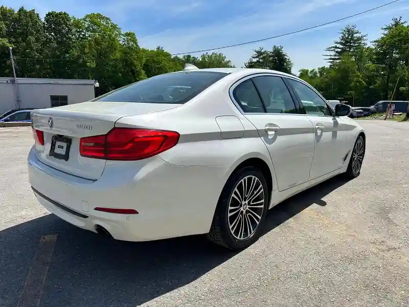 WBAJA5C59KWW18744 2019 BMW 5 SERIES-2
