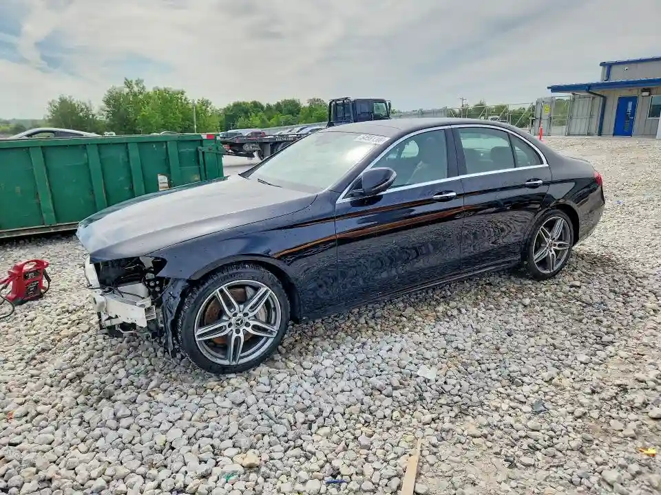 WDDZF4KB3JA401152 2018 MERCEDES-BENZ E-CLASS-0
