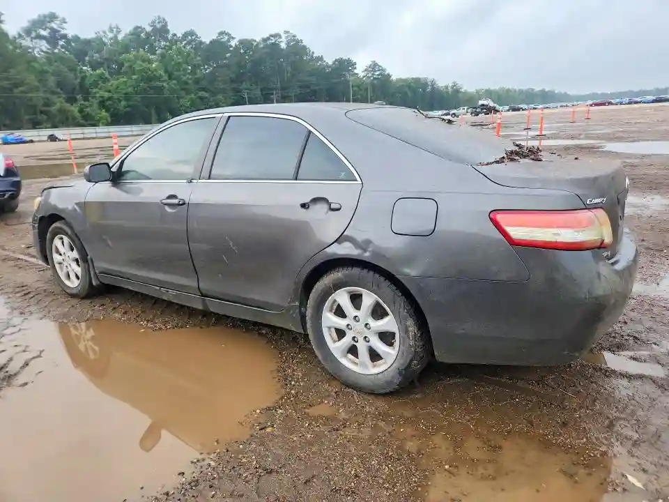 4T1BF3EK1BU761825 2011 TOYOTA CAMRY-1