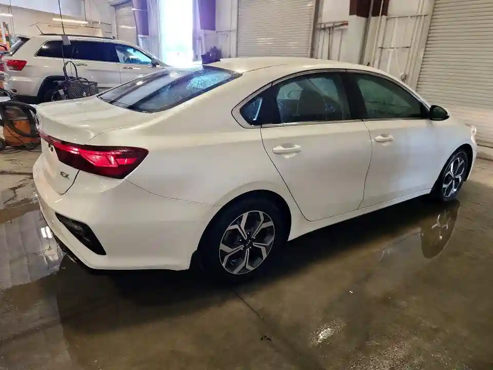 3KPF54AD8LE148686 2020 KIA FORTE-2