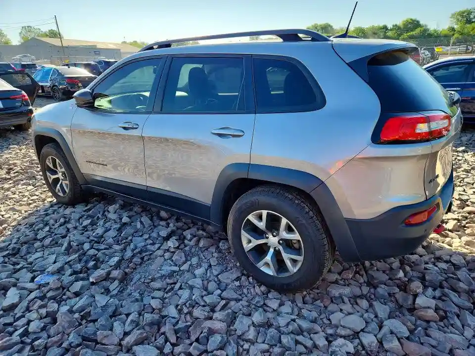 1C4PJMBX9JD570974 2018 JEEP CHEROKEE-1