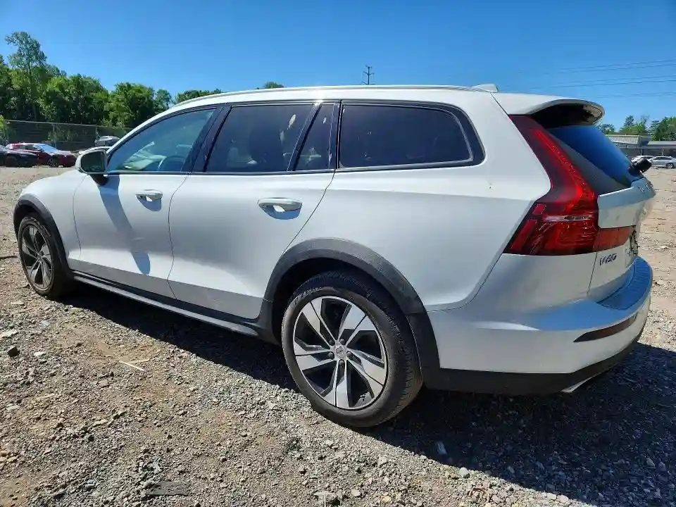 YV4102WK0L1041863 2020 VOLVO V60-1