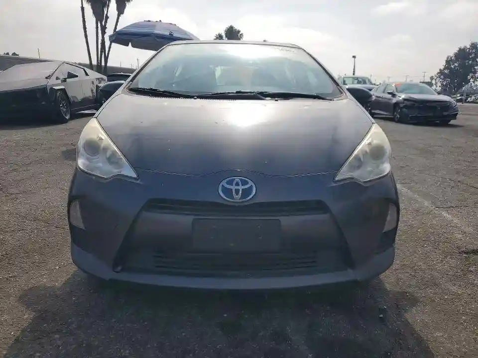 JTDKDTB31E1566305 2014 TOYOTA PRIUS-4