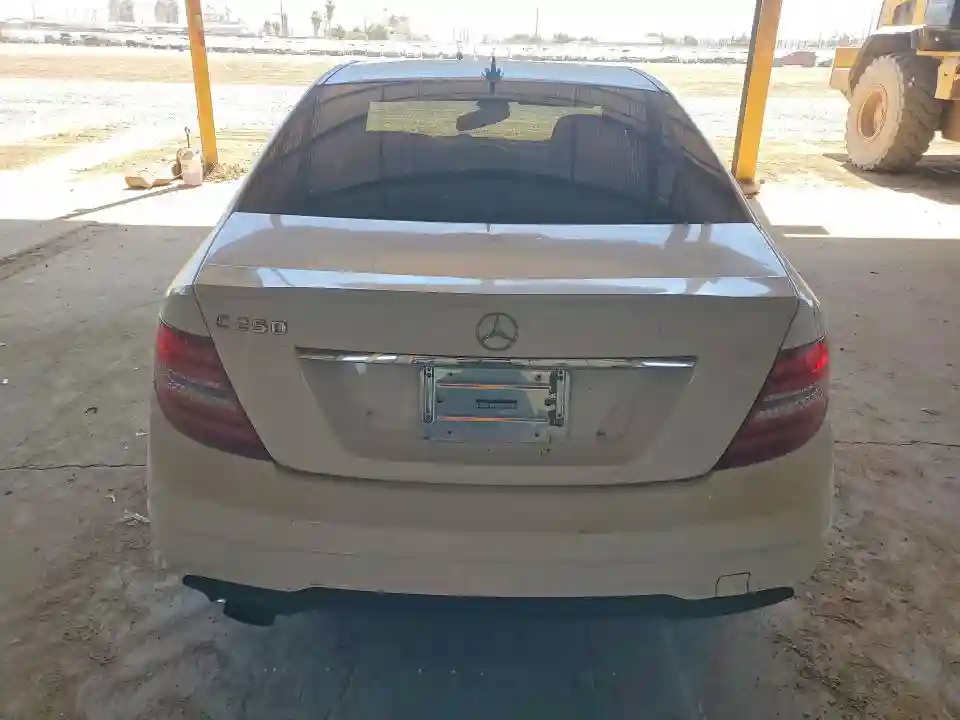 WDDGF4HB9EG158836 2014 MERCEDES-BENZ C-CLASS-5