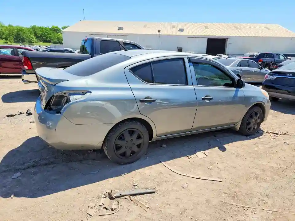 3N1CN7AP5DL883754 2013 NISSAN VERSA-2