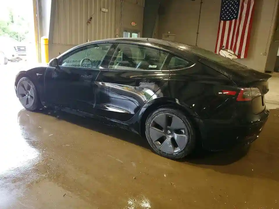 5YJ3E1EA5NF370553 2022 TESLA MODEL 3-1