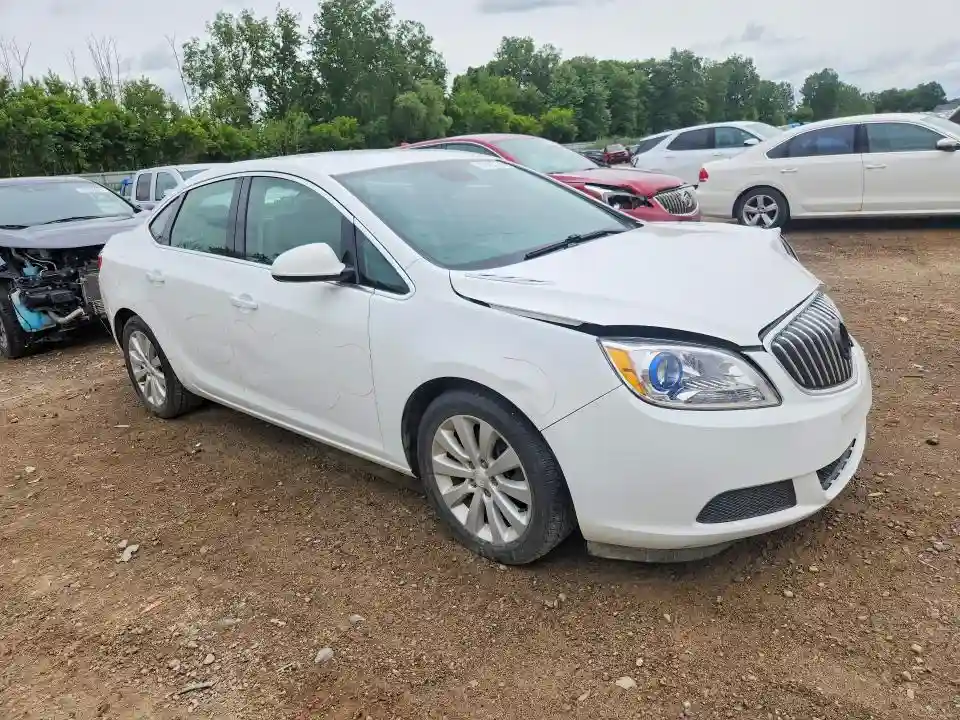 1G4PP5SK8G4125221 2016 BUICK VERANO-3