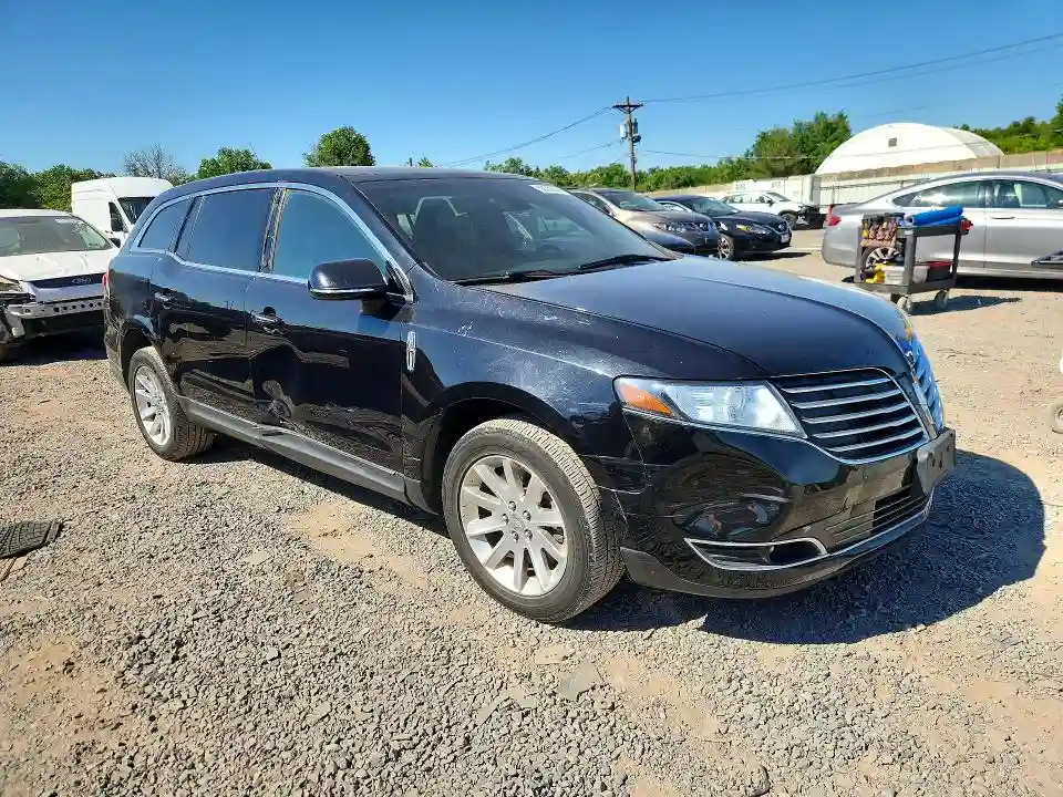 2LMHJ5NK4KBL02531 2019 LINCOLN MKT-3