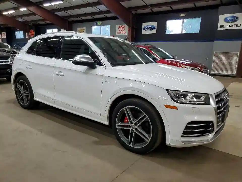 WA1A4AFY2J2213964 2018 AUDI SQ5-3