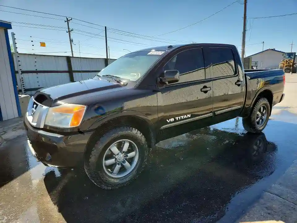 1N6BA0EC7EN511205 2014 NISSAN TITAN-0