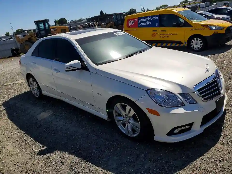 WDDHF2EB9BA372852 2011 MERCEDES-BENZ E-CLASS-3