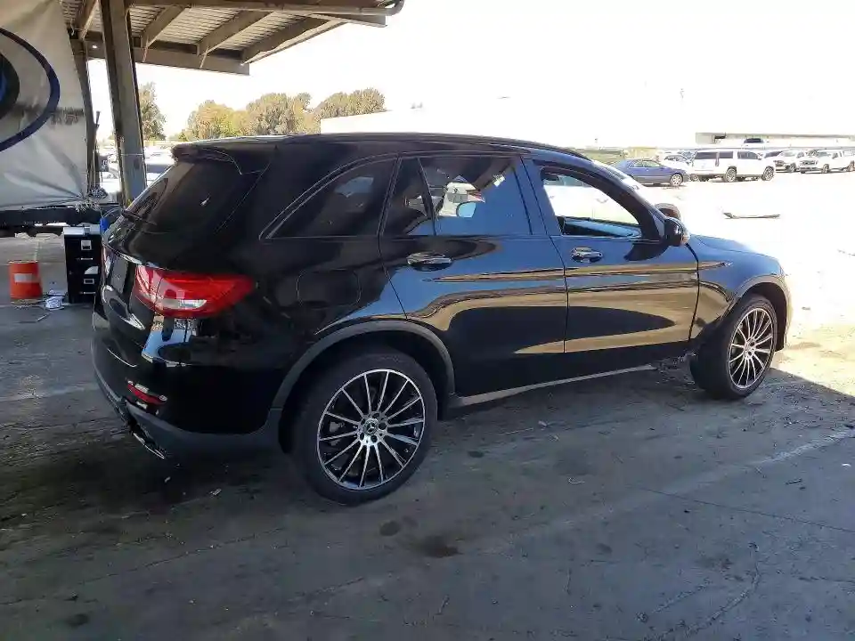 WDC0G4JB1JV023000 2018 MERCEDES-BENZ GLC-CLASS-2