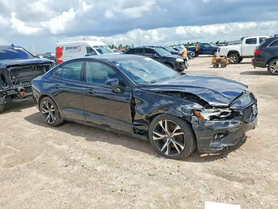 7JRL12FL0RG315636 2024 VOLVO S60 PLUS-3