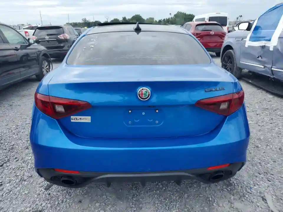 ZARFAMBN9K7607201 2019 ALFA ROMEO GIULIA-5
