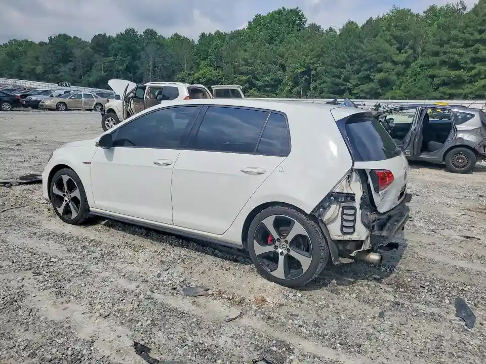3VW4T7AU9GM038110 2016 VOLKSWAGEN GTI-1