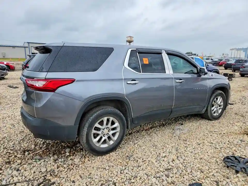 1GNERFKW9JJ227576 2018 CHEVROLET TRAVERSE-2